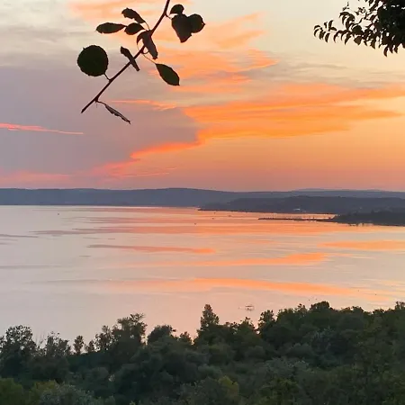 Balaton Sunset The Isle Of Calm Vila *